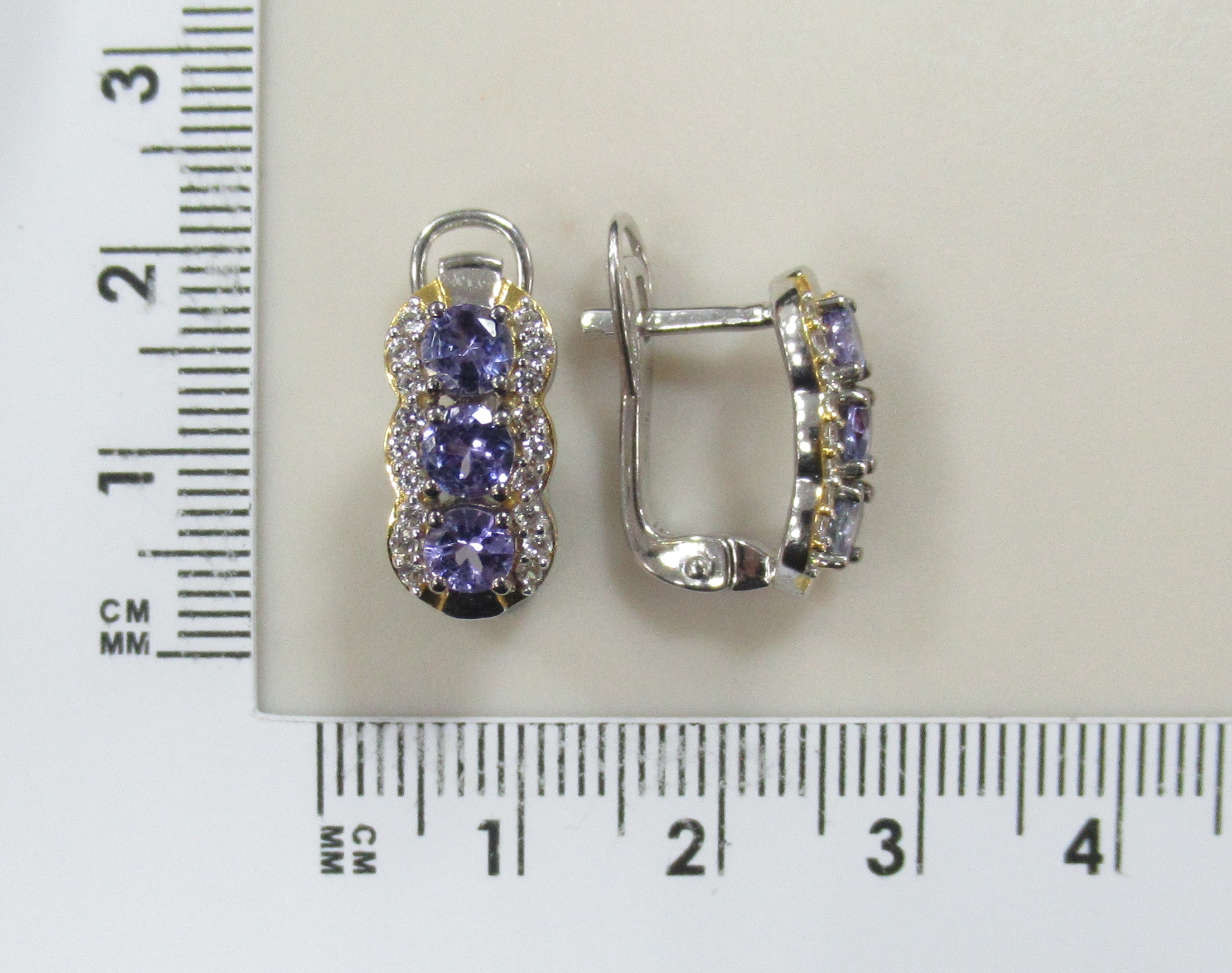 Серебряные серьги с танзанитами